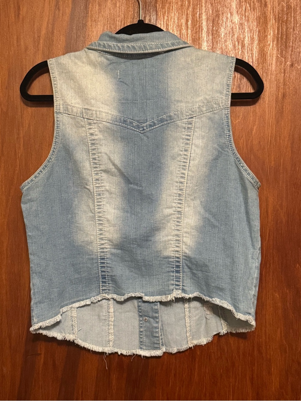 Maurice’s Lace Distressed Frayed Denim Boho Vest Size Large - Picture 5 of 6